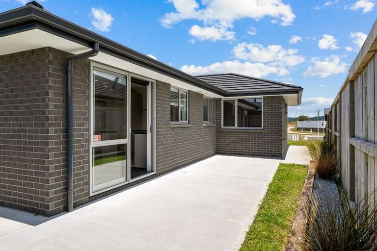 Photo of property in 12 Saint Michaels Crescent, Kelburn, Wellington, 6012