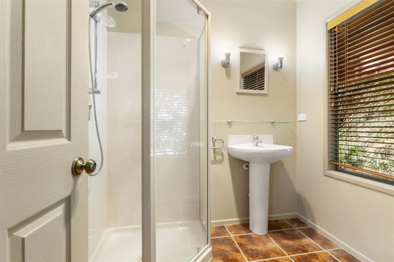 Photo of property in 111 Kaitemako Road, Welcome Bay, Tauranga, 3112