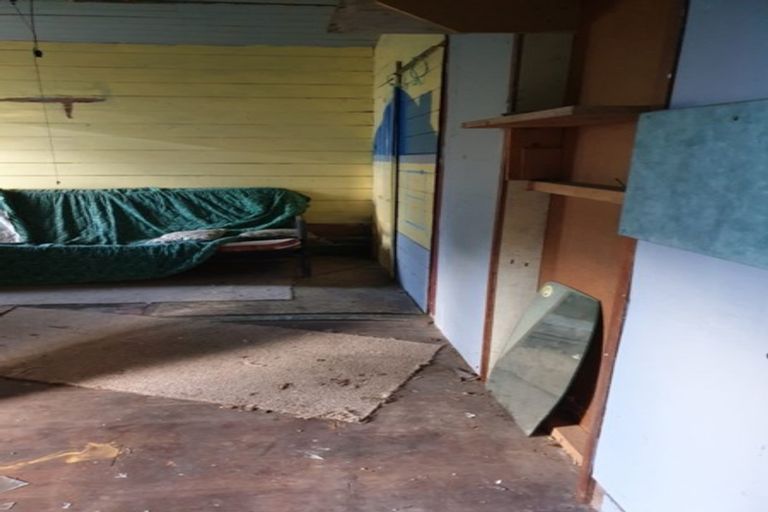 Photo of property in 52 Railway Street, Eltham, 4322