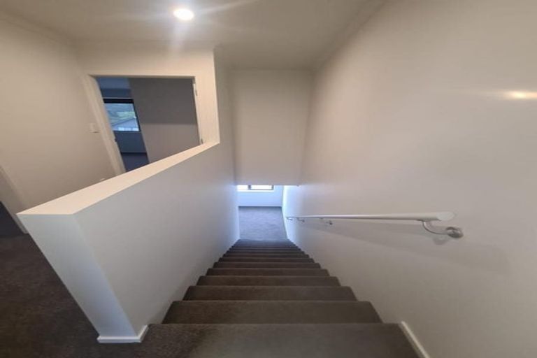 Photo of property in 5 Holystone Road, Whitby, Porirua, 5024