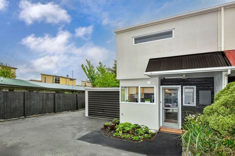Photo of property in 5/27a Packe Street, Edgeware, Christchurch, 8013