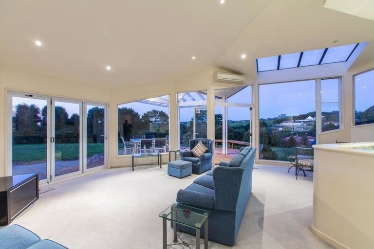 Photo of property in 332e Redoubt Road, Totara Park, Auckland, 2019