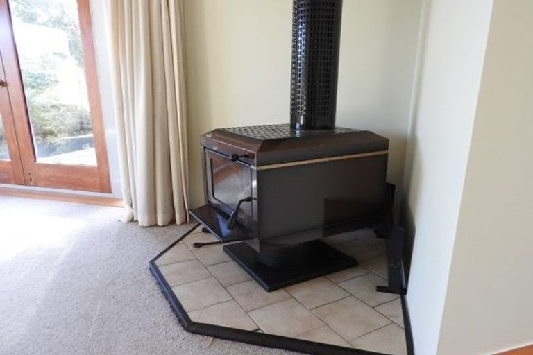 Photo of property in 3b Cambrian Close, Westmorland, Christchurch, 8025