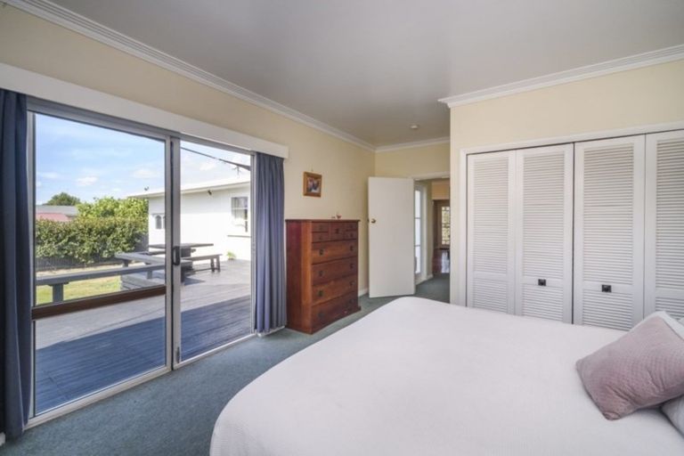 Photo of property in 9 Parata Street, Hokowhitu, Palmerston North, 4410