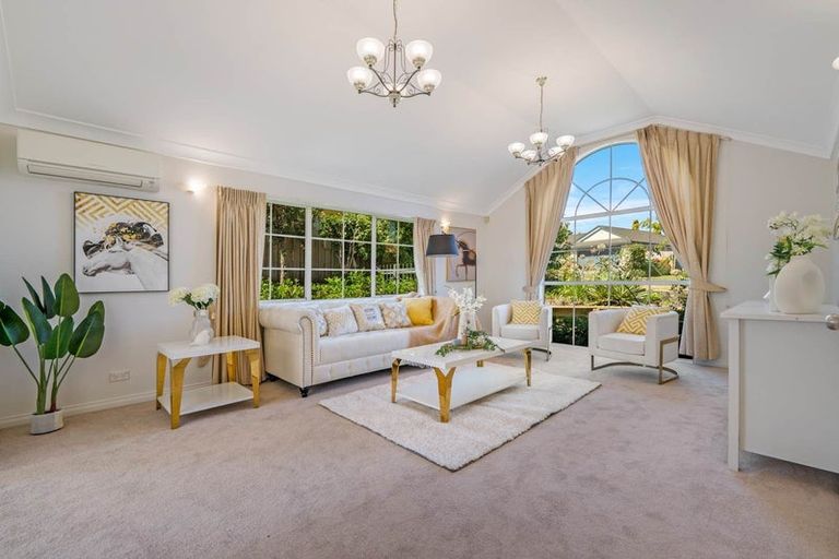 Photo of property in 10 Limerick Place, Dannemora, Auckland, 2016