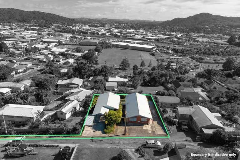 Photo of property in 15 Raewyn Street, Morningside, Whangarei, 0110