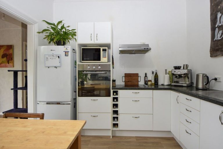 Photo of property in 22 Philip Street, Carterton, 5713