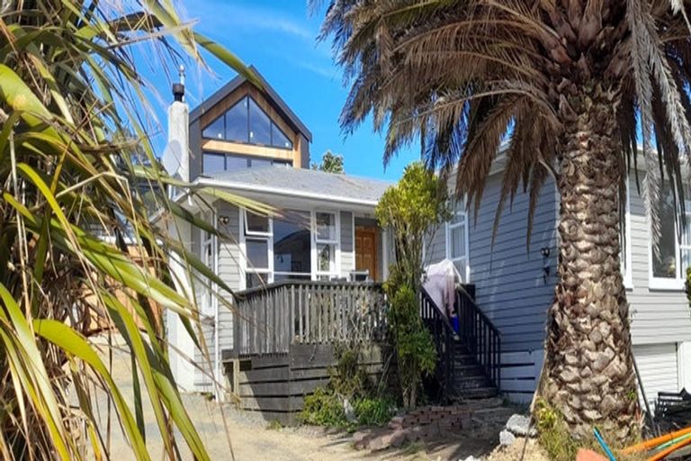 Photo of property in 40a Herewini Street, Titahi Bay, Porirua, 5022