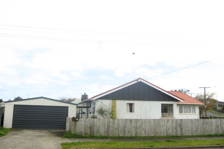Photo of property in 15 Rosendale Avenue, Spotswood, New Plymouth, 4310