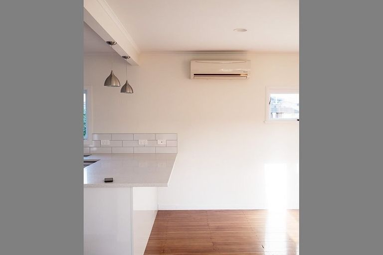 Photo of property in 56 Nile Road, Milford, Auckland, 0620