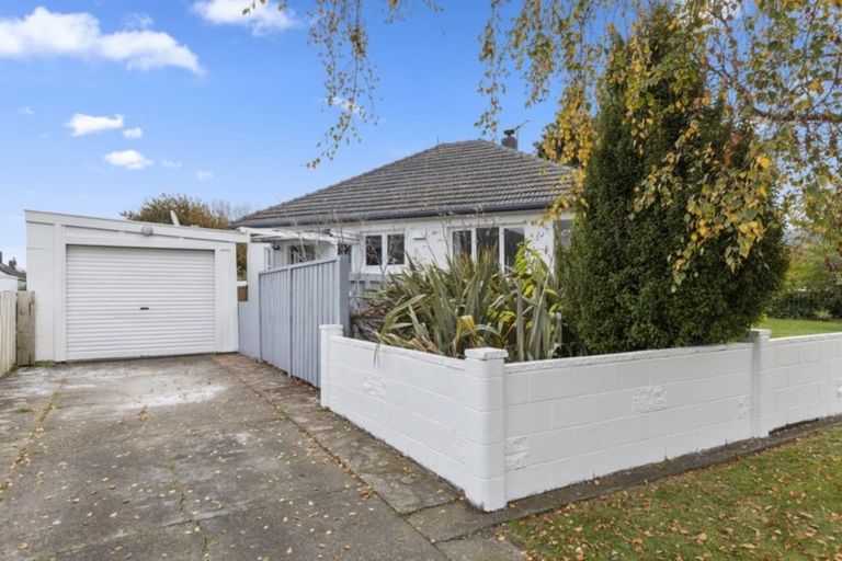Photo of property in 60 Lincoln Avenue, Epuni, Lower Hutt, 5011