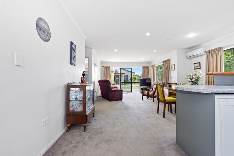 Photo of property in Bramley Gardens, 27/3 Turnbury Court, Rototuna, Hamilton, 3210