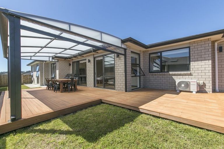 Photo of property in 14 Turpin Road, Riverhead, 0820