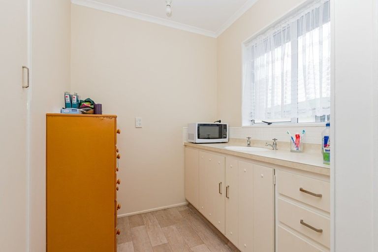 Photo of property in 10 Parkland Crescent, Terrace End, Palmerston North, 4410