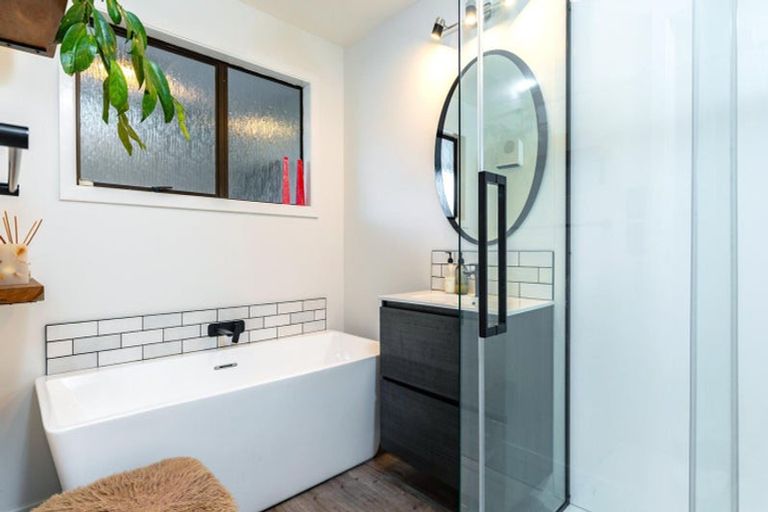Photo of property in 1058 Queen Charlotte Drive, Linkwater, Picton, 7281