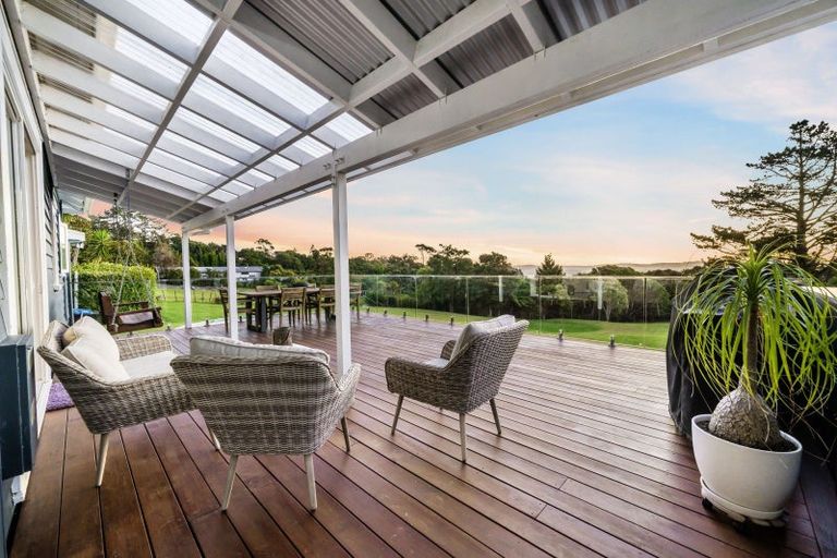 Photo of property in 176 Wishart Road, Helensville, 0875
