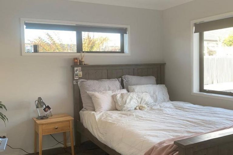 Photo of property in 25b Karaka Street, Merrilands, New Plymouth, 4312