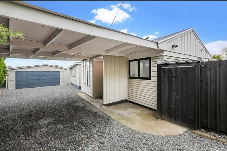 Photo of property in 78 Mcrobbie Road, Kingseat, Papakura, 2580