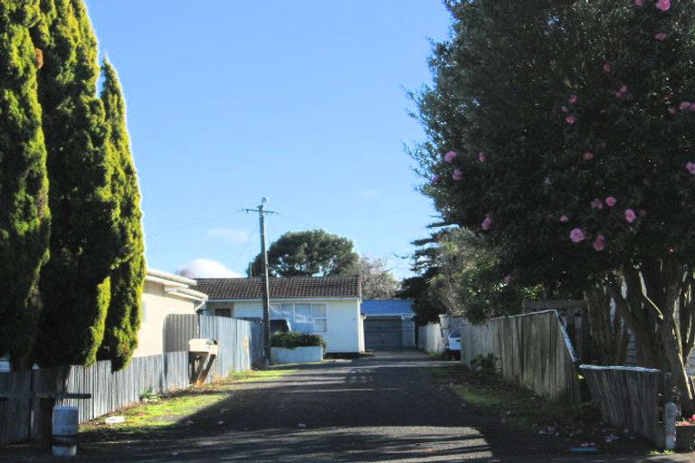 Photo of property in 27a Featherston Street, Takaro, Palmerston North, 4412