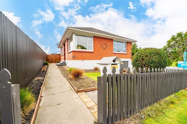 Photo of property in 37 Avenue Road, West End, Timaru, 7910