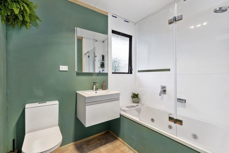 Photo of property in 142a Molesworth Street, Taita, Lower Hutt, 5011