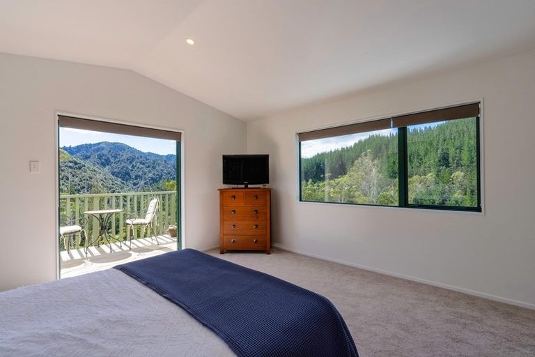 Photo of property in 396 Mangaone South Road, Reikorangi, Waikanae, 5391