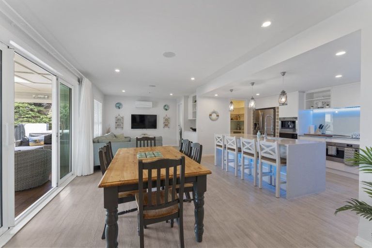 Photo of property in 10 Mariri Place, Waitarere Beach, Levin, 5510