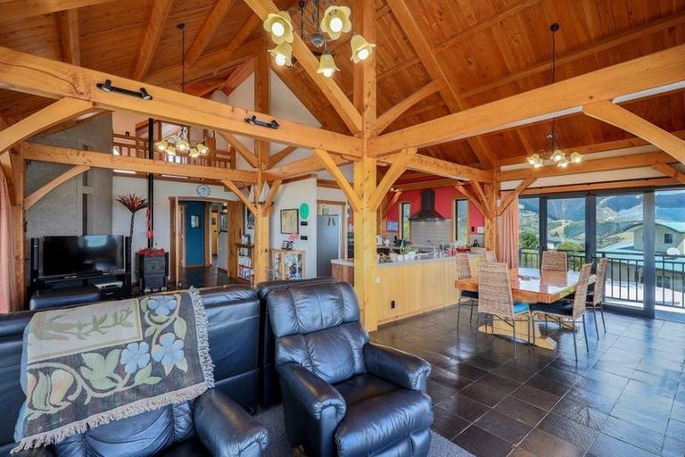 Photo of property in 9 Commodore Place, Britannia Heights, Nelson, 7010