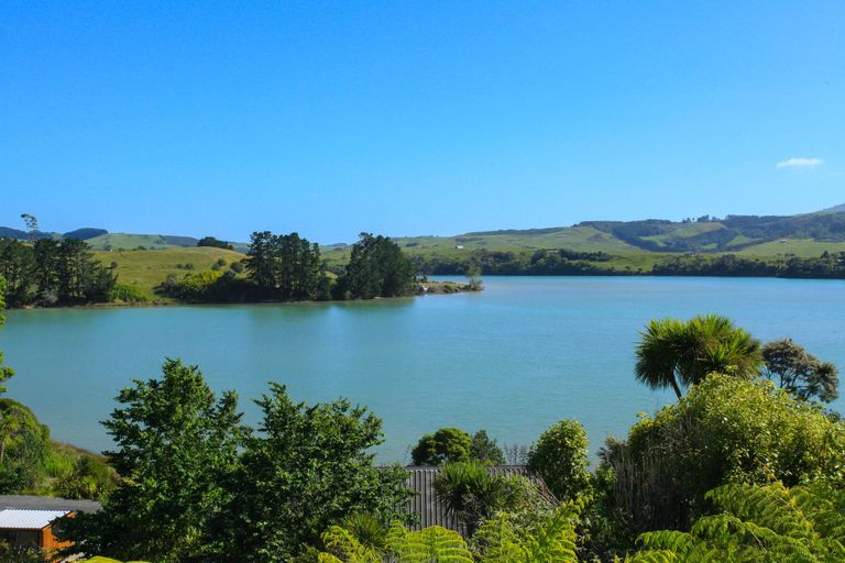 Photo of property in 23 Point Street, Raglan, 3225