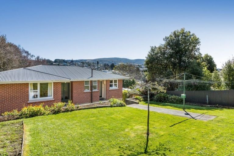 Photo of property in 85 Kaikorai Valley Road, Glenross, Dunedin, 9011