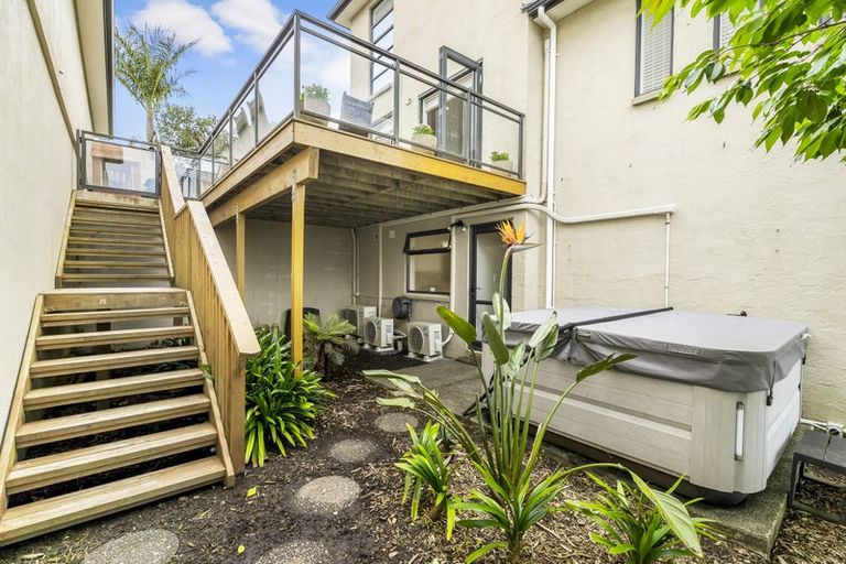 Photo of property in 22 Keepers Drive, Gulf Harbour, Whangaparaoa, 0930