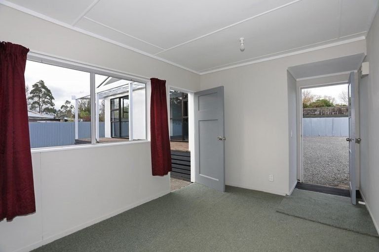 Photo of property in 21 Hereford Street, Marton, 4710