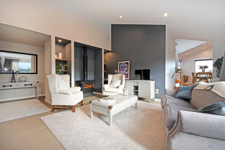 Photo of property in 11 Pukeko Way, Kinloch, Taupo, 3377