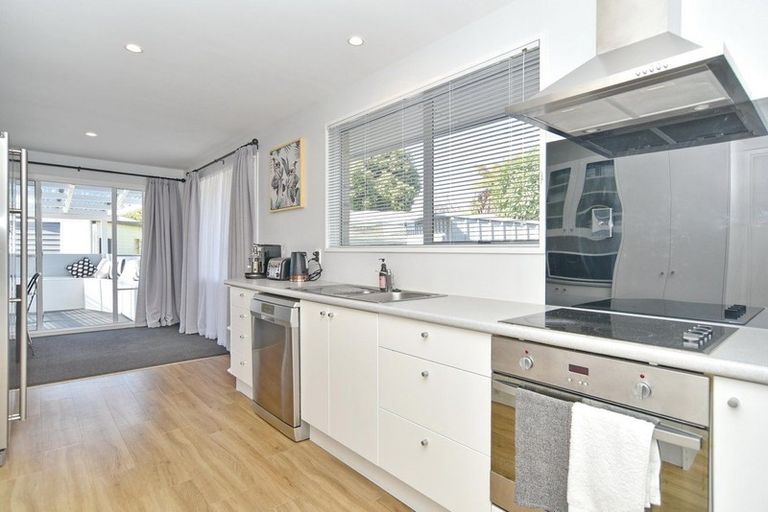 Photo of property in 5 Halligan Place, Belfast, Christchurch, 8051