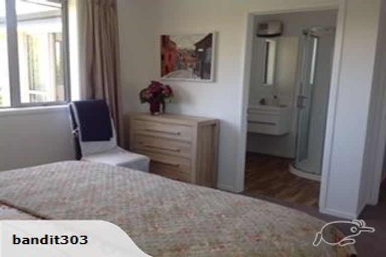 Photo of property in 5 Hamlet Lane, Heathcote Valley, Christchurch, 8022