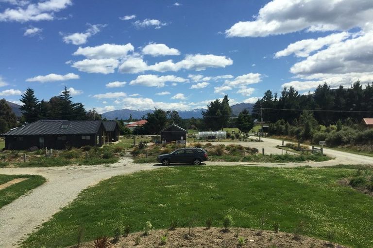 Photo of property in 7 Loach Road, Hawea Flat, Wanaka, 9382