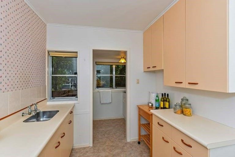 Photo of property in 159 Coronation Road, Mangere Bridge, Auckland, 2022