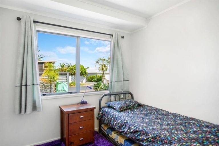 Photo of property in 80 Seaforth Road, Waihi Beach, 3611