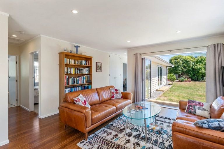 Photo of property in 46 Sylvan Avenue, Waikanae, 5036