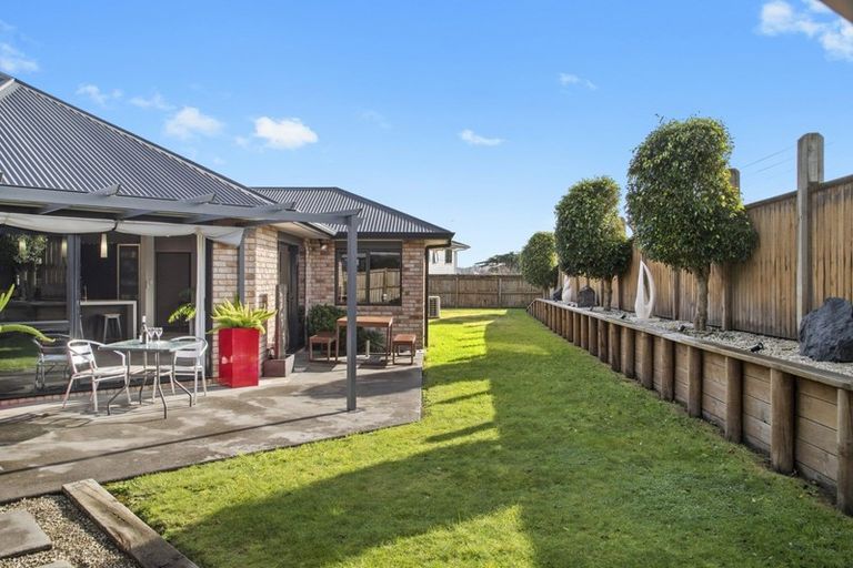 Photo of property in 10 Bovill Way, Tuakau, 2121