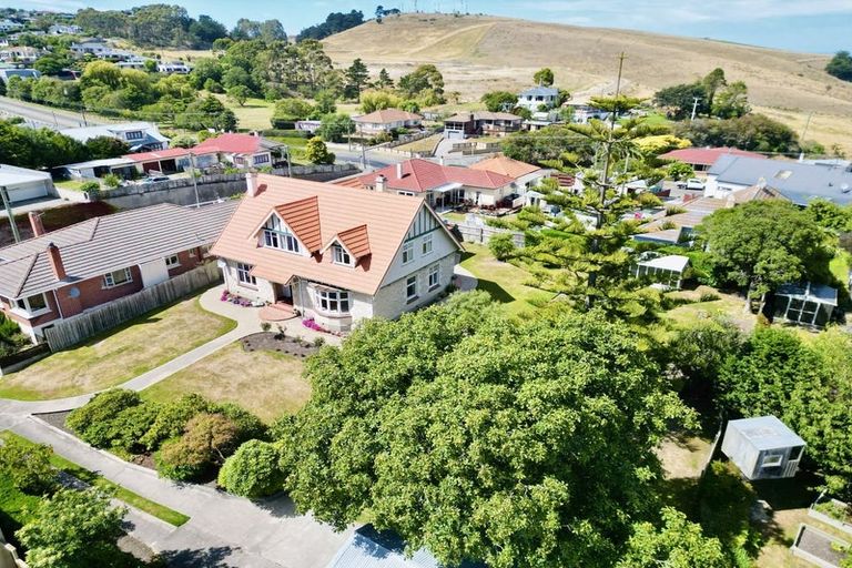 Photo of property in 76 Wharfe Street, South Hill, Oamaru, 9400