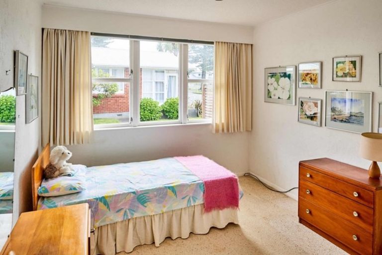 Photo of property in 417 Muritai Road, Eastbourne, Lower Hutt, 5013