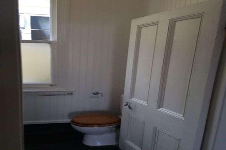 Photo of property in 145 Aro Street, Aro Valley, Wellington, 6021