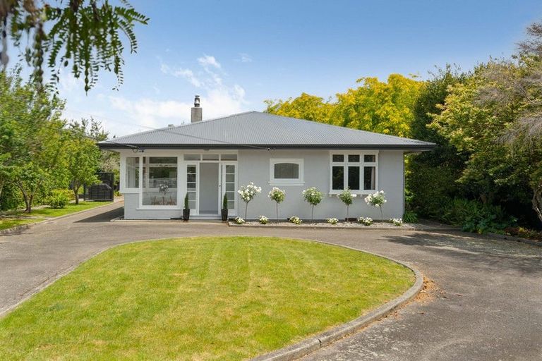 Photo of property in 82 Naples Street, Martinborough, 5711