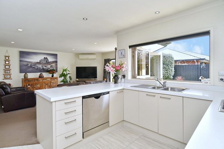 Photo of property in 32 O'neill Avenue, Northwood, Christchurch, 8051