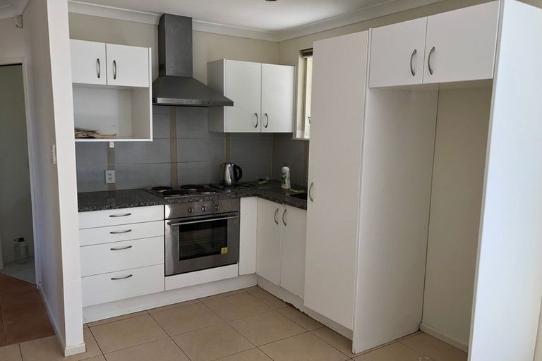 Photo of property in 40 Chatsworth Crescent, Pakuranga Heights, Auckland, 2010