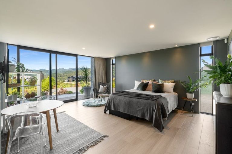 Photo of property in 7 Mason Rise, Tairua, 3508