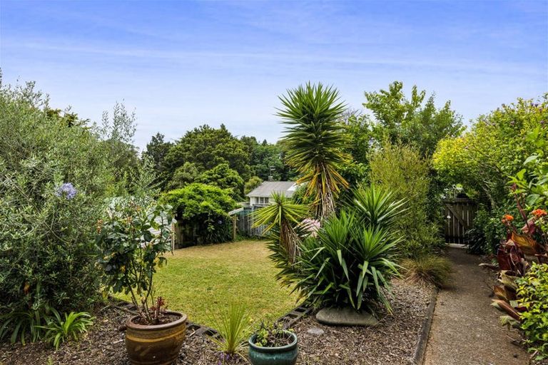 Photo of property in 78 Glenpark Avenue, Frankleigh Park, New Plymouth, 4310