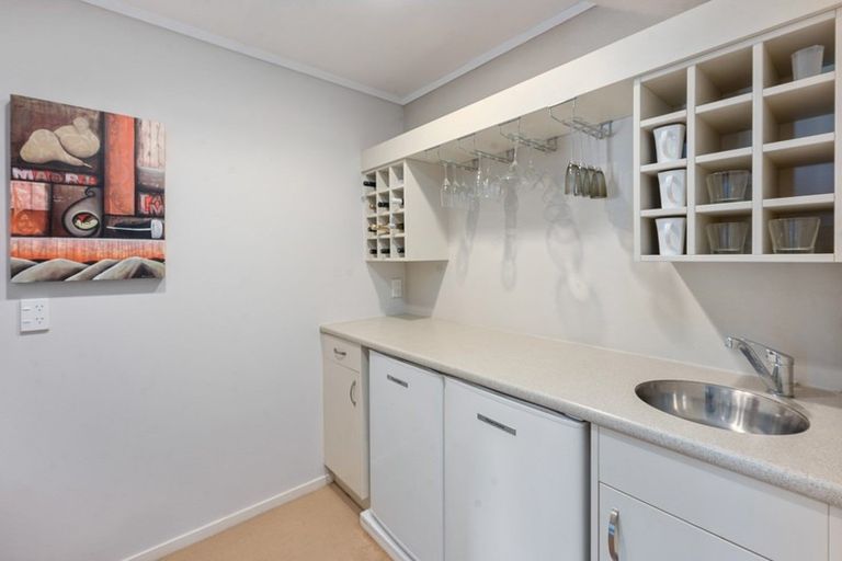 Photo of property in 155 Kawaha Point Road, Kawaha Point, Rotorua, 3010