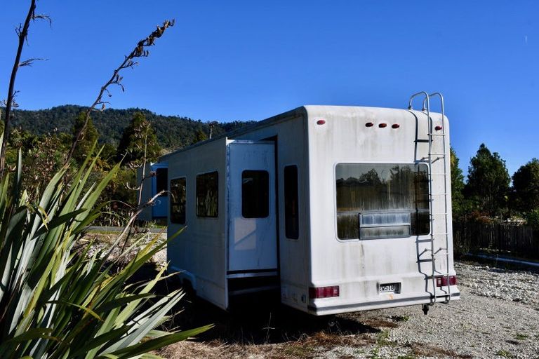 Photo of property in 13 Nikau Heights, Little Wanganui, Karamea, 7893